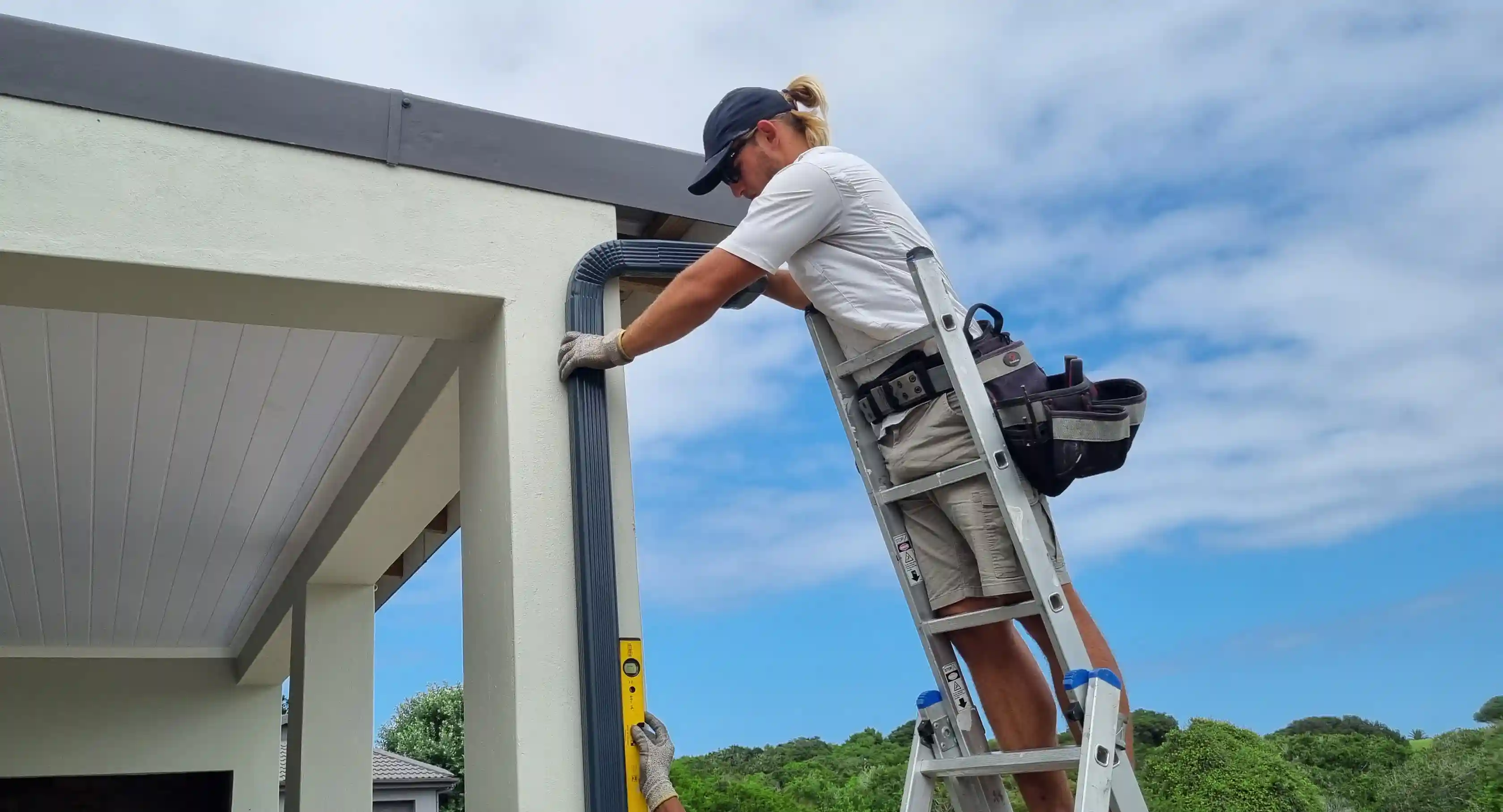 installing gutters